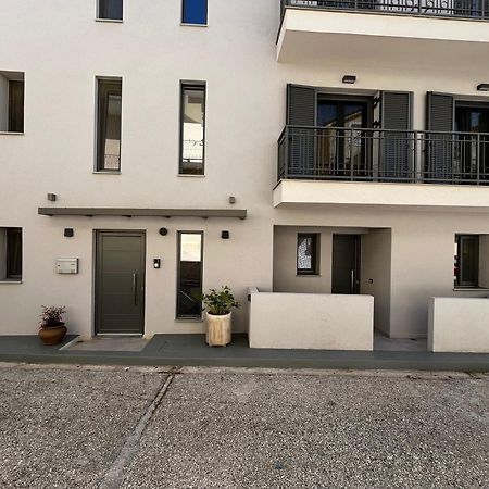 ארגוסטולי De Bosset Suites Kefalonia מראה חיצוני תמונה