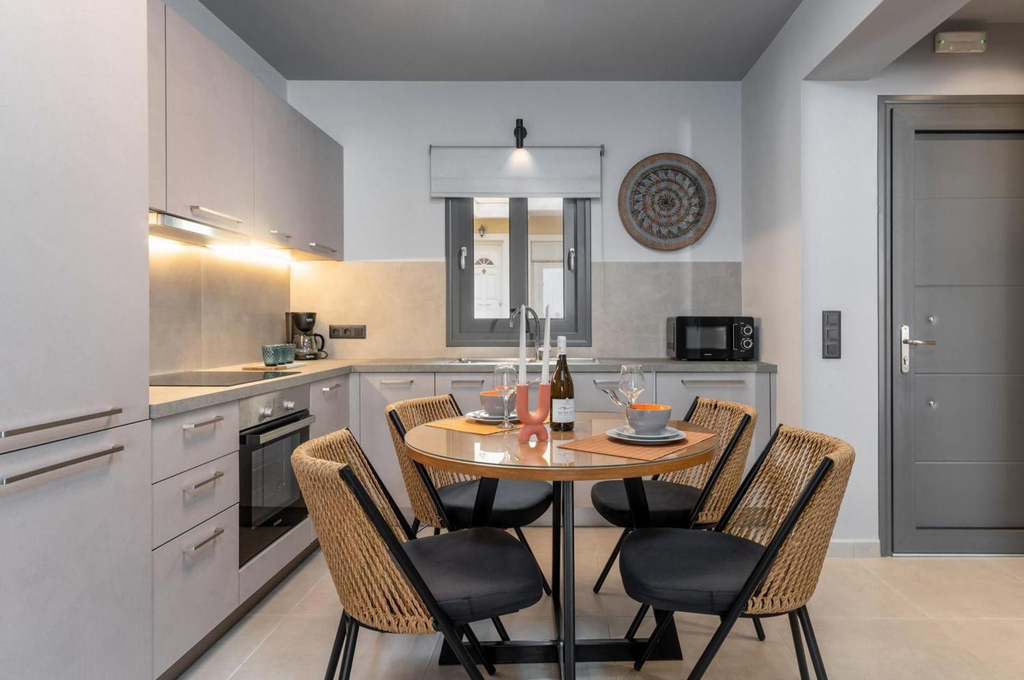 ארגוסטולי De Bosset Suites Kefalonia מראה חיצוני תמונה