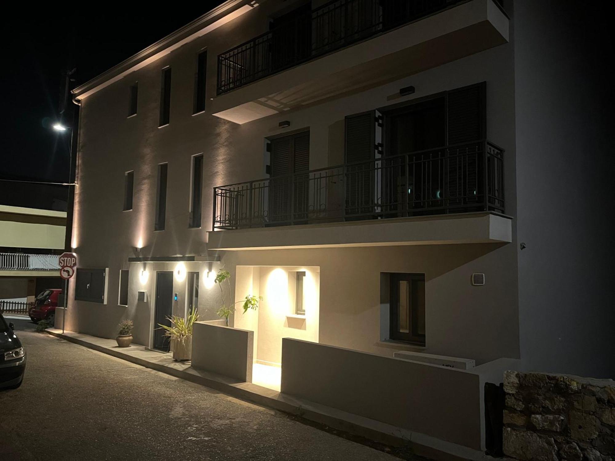 ארגוסטולי De Bosset Suites Kefalonia מראה חיצוני תמונה